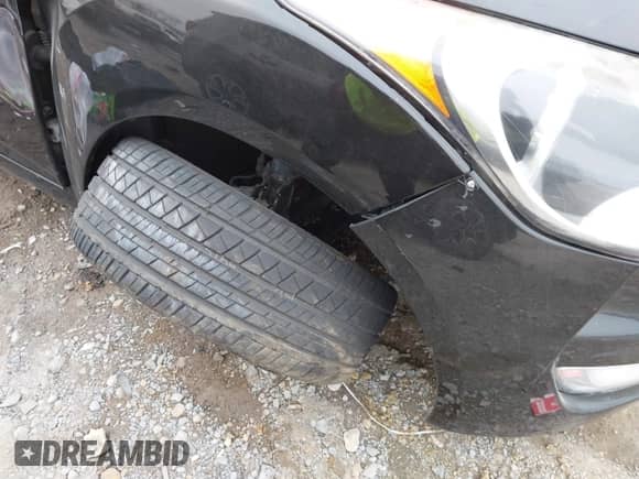 2014 Hyundai Veloster with VIN KMHTC6AD6EU182596, listed as a IAAI auction lot 41498382 with 99,376 mi miles and . Bid and sale history available at DreamBid. Image 6.