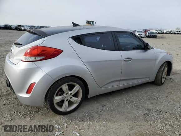 2014 Hyundai Veloster с VIN KMHTC6AD5EU207343, выставлен на аукционе Copart как лот 48344685 с пробегом Не указан миль и На запчасти • Non repairable. История ставок и продаж доступна на DreamBid. Изображение 3.