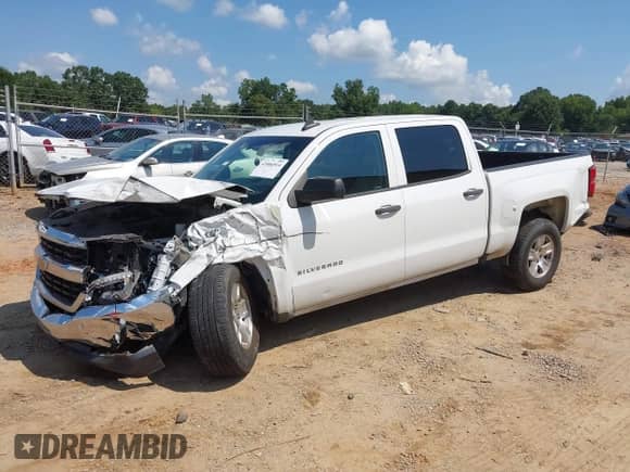 2018 Chevrolet Silverado 1500 Work Truck z VIN 3GCPCNEH2JG398911, wystawiony jako IAAI lot #43006514 z przebiegiem 156 248 mil mil oraz . Historia ofert i sprzedaży dostępna na DreamBid. Obrazek 17.