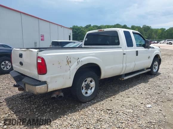 2011 Ford F-250 Lariat с VIN 1FT7X2AT3BEC33228, выставлен на аукционе IAAI как лот 42545154 с пробегом 424 286 миль миль и . История ставок и продаж доступна на DreamBid. Изображение 4.