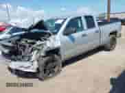 2017 Chevrolet Silverado 1500 Custom z VIN 1GCRCPEC7HZ308137, wystawiony jako IAAI lot #43345507 z przebiegiem Nie podano mil oraz . Historia ofert i sprzedaży dostępna na DreamBid. Obrazek 2.