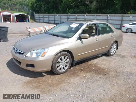 2006 Honda Accord LX with VIN 1HGCM66356A017466, listed as a IAAI auction lot 42550216 with 199,943 mi miles and . Bid and sale history available at DreamBid. Image 2.