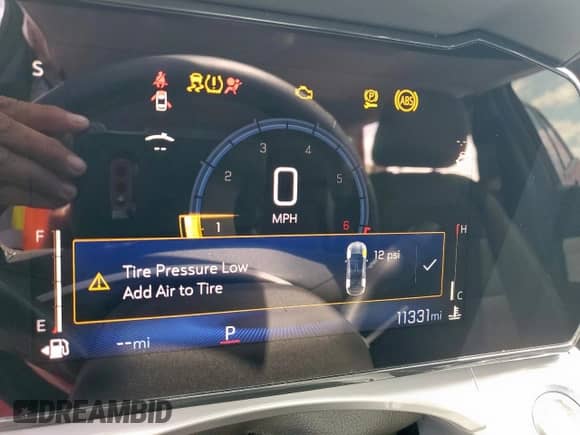 2025 Chevrolet Trax LT with VIN KL77LHEP4SC130842, listed as a Copart auction lot 63605915 with 11,331 mi miles and Clean title. Bid and sale history available at DreamBid. Image 9.