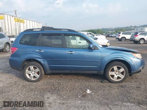 2010 Subaru Forester X Limited с VIN JF2SH6DC5AH786407, выставлен на аукционе IAAI как лот 42875399 с пробегом Не указан миль и . История ставок и продаж доступна на DreamBid. Изображение 12.