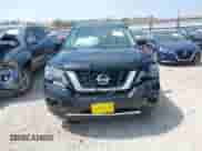 2017 Nissan Pathfinder SL z VIN 5N1DR2MM5HC611759, wystawiony jako IAAI lot #42030917 z przebiegiem 103 548 mil mil oraz . Historia ofert i sprzedaży dostępna na DreamBid. Obrazek 12.