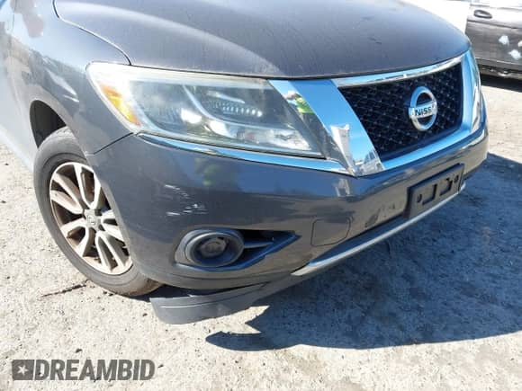 2013 Nissan Pathfinder S with VIN 5N1AR2MM4DC643793, listed as a IAAI auction lot 43284725 with 160,646 mi miles and . Bid and sale history available at DreamBid. Image 6.