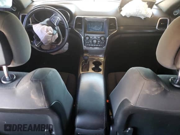 2018 Jeep Grand Cherokee Laredo z VIN 1C4RJEAG7JC480700, wystawiony jako Copart lot #56788835 z przebiegiem Nie podano mil oraz Szkoda całkowita • Salvage title. Historia ofert i sprzedaży dostępna na DreamBid. Obrazek 8.