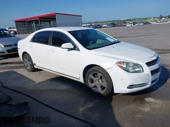 2010 Chevrolet Malibu 2LT с VIN 1G1ZD5EB5AF321624, выставлен на аукционе IAAI как лот 42837994 с пробегом 139 536 миль миль и . История ставок и продаж доступна на DreamBid. Изображение 1.
