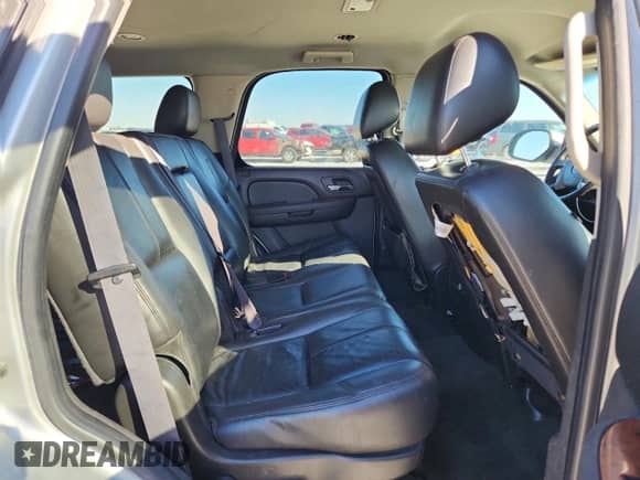 2011 Chevrolet Tahoe LT with VIN 1GNSKBE04BR256266, listed as a Copart auction lot 90235365 with 314,852 mi miles and Clean title. Bid and sale history available at DreamBid. Image 11.