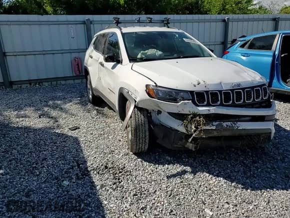 2025 Jeep Compass Sport with VIN 3C4NJDAN2ST515124, listed as a Copart auction lot 84426485 with 4,845 mi miles and Salvage title. Bid and sale history available at DreamBid. Image 14.