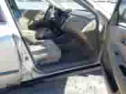 1998 Honda Accord LX z VIN 1HGCG1648WA069919, wystawiony jako IAAI lot #41685395 z przebiegiem 210 163 mil mil oraz . Historia ofert i sprzedaży dostępna na DreamBid. Obrazek 5.