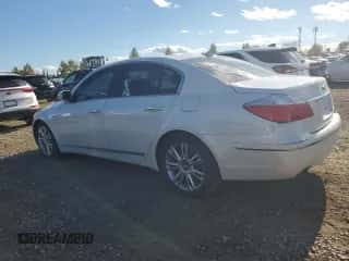 2009 Hyundai Genesis z VIN KMHGC46F49U040253, wystawiony jako Copart lot #73175414 z przebiegiem 205 915 mil mil oraz Czysty tytuł • Clean title. Historia ofert i sprzedaży dostępna na DreamBid. Obrazek 2.