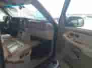2001 Chevrolet Suburban LT с VIN 3GNGC26U81G190081, выставлен на аукционе IAAI как лот 42645133 с пробегом 202 269 миль миль и . История ставок и продаж доступна на DreamBid. Изображение 5.
