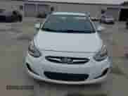 2013 Hyundai Accent GS z VIN KMHCT5AE1DU129726, wystawiony jako Copart lot #67724925 z przebiegiem 83 799 mil mil oraz Szkoda całkowita • Salvage title. Historia ofert i sprzedaży dostępna na DreamBid. Obrazek 5.