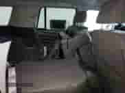2016 Chevrolet Tahoe Commercial z VIN 1GNSKDEC9GR418681, wystawiony jako Copart lot #81162735 z przebiegiem 116 047 mil mil oraz Czysty tytuł • Clean title. Historia ofert i sprzedaży dostępna na DreamBid. Obrazek 11.