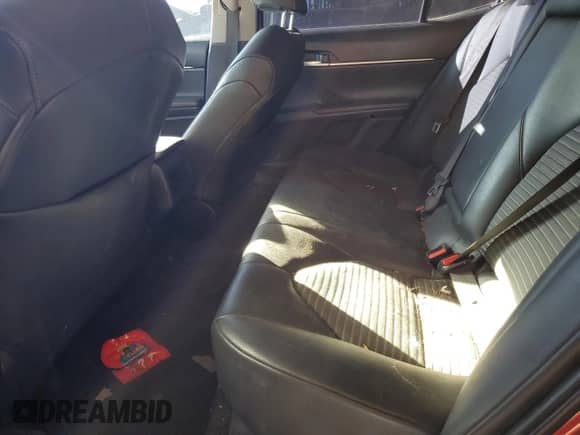 2019 Toyota Camry SE z VIN 4T1B11HK7KU249646, wystawiony jako Copart lot #80287225 z przebiegiem Nie podano mil oraz Szkoda całkowita • Salvage title. Historia ofert i sprzedaży dostępna na DreamBid. Obrazek 10.