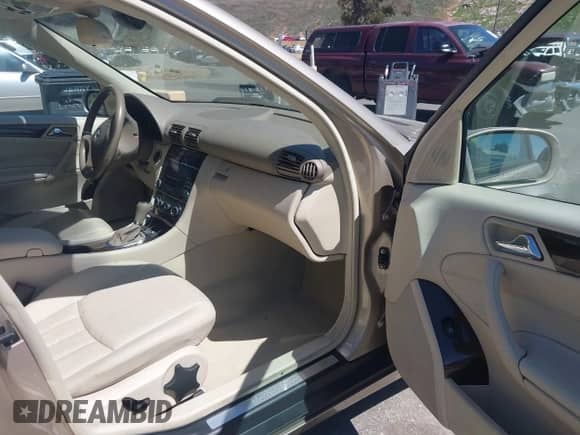 2005 Mercedes-Benz C 240 with VIN WDBRH81J05F622560, listed as a IAAI auction lot 41868325 with 129,446 mi miles and . Bid and sale history available at DreamBid. Image 5.