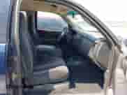 2001 Dodge Dakota Sport с VIN 1B7GG22N51S318667, выставлен на аукционе IAAI как лот 42898519 с пробегом 125 028 миль миль и . История ставок и продаж доступна на DreamBid. Изображение 5.