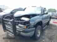2007 Chevrolet Silverado 2500HD LT1 z VIN 1GCHK24U07E103731, wystawiony jako IAAI lot #42251715 z przebiegiem 199 286 mil mil oraz . Historia ofert i sprzedaży dostępna na DreamBid. Obrazek 18.