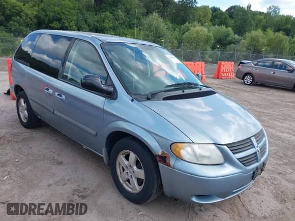 2006 Dodge Caravan SXT with VIN 1D4GP45RX6B577854, listed as a IAAI auction lot 43060432 with 137,490 mi miles and . Bid and sale history available at DreamBid. Image 1.