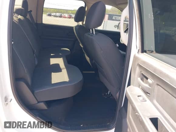 2023 Ram 1500 Express с VIN 3C6RR7KT3PG533180, выставлен на аукционе IAAI как лот 41965192 с пробегом 93 336 миль миль и . История ставок и продаж доступна на DreamBid. Изображение 8.