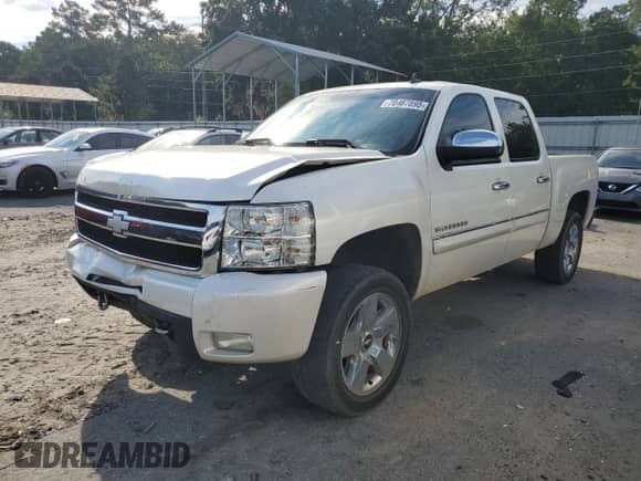 2011 Chevrolet Silverado 1500 LTZ с VIN 3GCPCTE03BG153437, выставлен на аукционе Copart как лот 70487895 с пробегом 136 251 миль миль и Списание • Salvage title. История ставок и продаж доступна на DreamBid. Изображение 1.