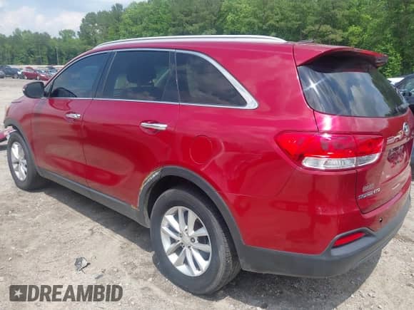 2017 Kia Sorento LX с VIN 5XYPG4A32HG295666, выставлен на аукционе IAAI как лот 42266183 с пробегом 166 019 миль миль и . История ставок и продаж доступна на DreamBid. Изображение 3.