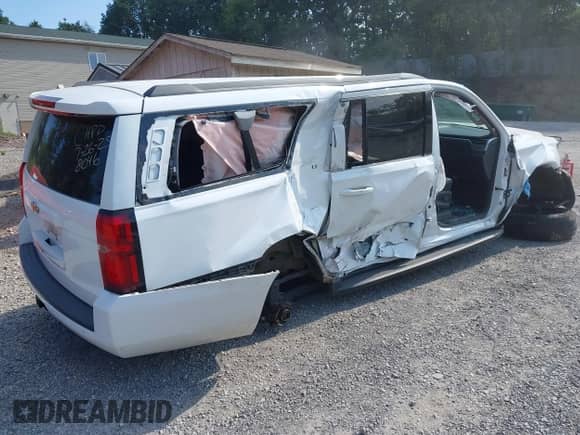 2019 Chevrolet Suburban LT с VIN 1GNSKHKC0KR118046, выставлен на аукционе IAAI как лот 42897898 с пробегом 155 866 миль миль и . История ставок и продаж доступна на DreamBid. Изображение 4.
