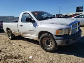 2003 Dodge 1500 ST z VIN 1D7HA16K93J560828, wystawiony jako Copart lot #82607225 z przebiegiem 257 330 mil mil oraz Szkoda całkowita • Salvage title. Historia ofert i sprzedaży dostępna na DreamBid. Obrazek 4.
