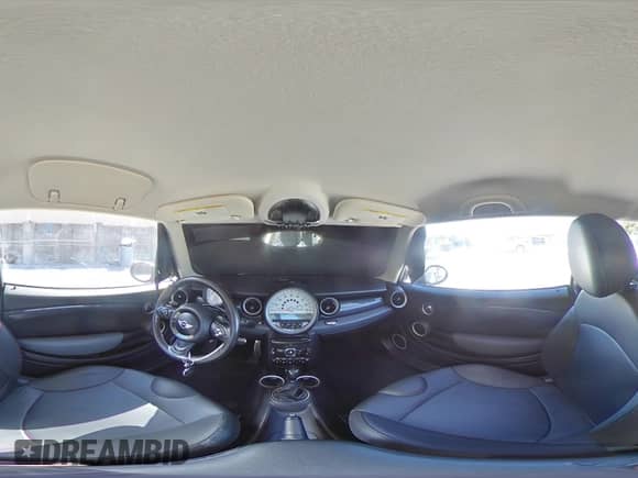 2011 MINI Hardtop S with VIN WMWSV3C58BTY11594, listed as a Copart auction lot 82583025 with 98,138 mi miles and Salvage title. Bid and sale history available at DreamBid. Image 14.
