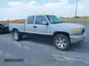 2002 GMC Sierra 1500 SLE с VIN 2GTEC19V721345759, выставлен на аукционе IAAI как лот 43026220 с пробегом 340 756 миль миль и . История ставок и продаж доступна на DreamBid. Изображение 1.