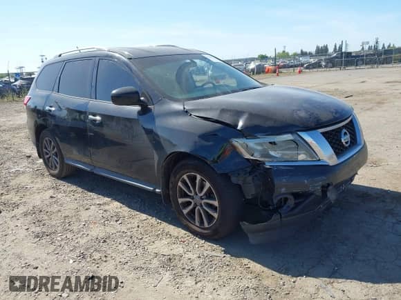 2016 Nissan Pathfinder S z VIN 5N1AR2MN9GC622533, wystawiony jako IAAI lot #42235750 z przebiegiem 170 476 mil mil oraz . Historia ofert i sprzedaży dostępna na DreamBid. Obrazek 1.