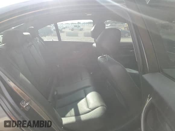 2014 BMW 3 Series 328d xDrive с VIN WBA3D5C55EKX97781, выставлен на аукционе Copart как лот 71007115 с пробегом 214 863 миль миль и Чистый • Clean title. История ставок и продаж доступна на DreamBid. Изображение 10.