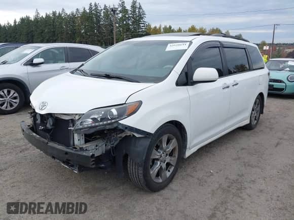 2013 Toyota Sienna SE with VIN 5TDXK3DC5DS287918, listed as a IAAI auction lot 43528644 with 88,324 mi miles and . Bid and sale history available at DreamBid. Image 18.