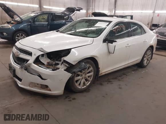 2013 Chevrolet Malibu LT with VIN 1G11E5SA3DF286236, listed as a IAAI auction lot 43237414 with 205,430 mi miles and . Bid and sale history available at DreamBid. Image 2.
