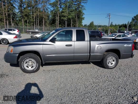 2005 Dodge Dakota ST with VIN 1D7HW22K05S206111, listed as a IAAI auction lot 42338621 with 159,563 mi miles and . Bid and sale history available at DreamBid. Image 15.