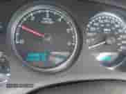 2011 Chevrolet Tahoe LS z VIN 1GNSCAE03BR325746, wystawiony jako IAAI lot #42269547 z przebiegiem 140 492 mil mil oraz . Historia ofert i sprzedaży dostępna na DreamBid. Obrazek 15.