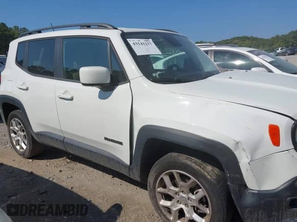 2017 Jeep Renegade Altitude с VIN ZACCJBBB0HPG34144, выставлен на аукционе IAAI как лот 43141217 с пробегом 100 268 миль миль и . История ставок и продаж доступна на DreamBid. Изображение 13.