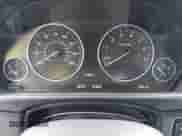 2017 BMW 3 Series 340i xDrive z VIN WBA8B7C3XHA189982, wystawiony jako IAAI lot #43099310 z przebiegiem 45 725 mil mil oraz . Historia ofert i sprzedaży dostępna na DreamBid. Obrazek 7.