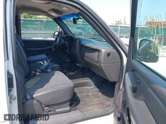 2004 Chevrolet Silverado 1500 LT с VIN 2GCEC19T641288987, выставлен на аукционе IAAI как лот 42414010 с пробегом 292 124 миль миль и . История ставок и продаж доступна на DreamBid. Изображение 5.