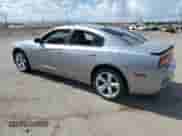 2013 Dodge Charger SXT Plus z VIN 2C3CDXHG2DH655875, wystawiony jako Copart lot #80498155 z przebiegiem 141 538 mil mil oraz Szkoda całkowita • Salvage title. Historia ofert i sprzedaży dostępna na DreamBid. Obrazek 2.