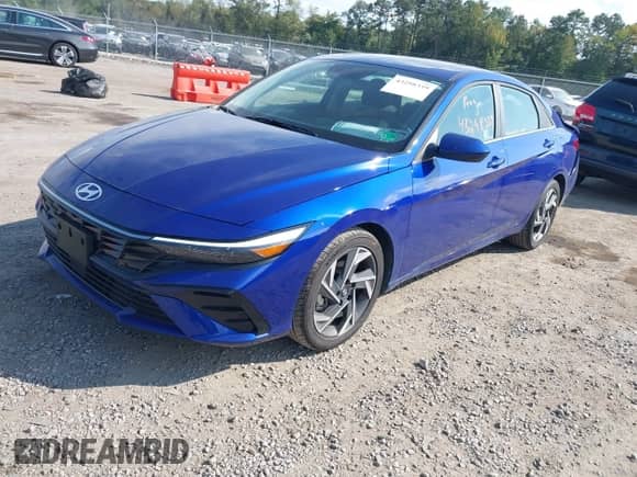 2025 Hyundai Elantra SEL Convenience с VIN KMHLS4DG8SU878790, выставлен на аукционе IAAI как лот 43298339 с пробегом 9 088 миль миль и . История ставок и продаж доступна на DreamBid. Изображение 2.