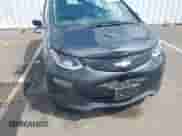 2021 Chevrolet Bolt EV LT z VIN 1G1FY6S01M4111120, wystawiony jako IAAI lot #42294119 z przebiegiem 42 950 mil mil oraz . Historia ofert i sprzedaży dostępna na DreamBid. Obrazek 6.