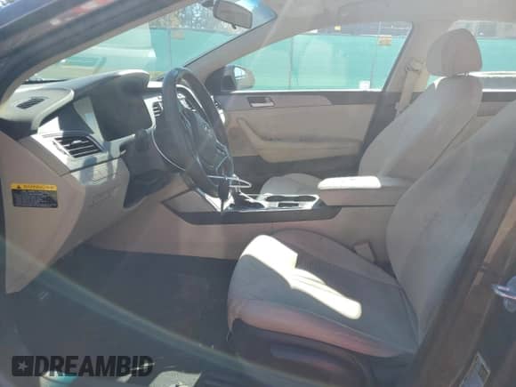 2015 Hyundai Sonata SE с VIN 5NPE24AF4FH137433, выставлен на аукционе Copart как лот 90632705 с пробегом 172 791 миль миль и Чистый • Clean title. История ставок и продаж доступна на DreamBid. Изображение 7.