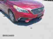 2016 Hyundai Sonata SE с VIN 5NPE24AF6GH417324, выставлен на аукционе IAAI как лот 42545919 с пробегом 125 450 миль миль и . История ставок и продаж доступна на DreamBid. Изображение 6.