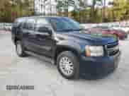 2008 Chevrolet Tahoe z VIN 1GNFK13548R173374, wystawiony jako Copart lot #82037864 z przebiegiem 243 439 mil mil oraz Czysty tytuł • Clean title. Historia ofert i sprzedaży dostępna na DreamBid. Obrazek 4.