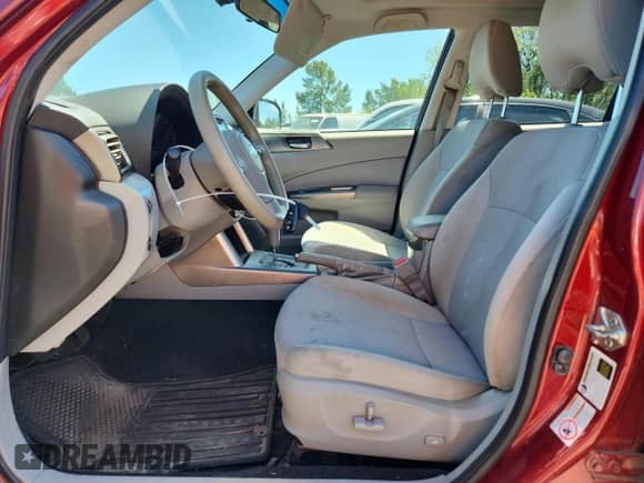 2013 Subaru Forester X Premium z VIN JF2SHADCXDH433667, wystawiony jako Copart lot #59235345 z przebiegiem 107 712 mil mil oraz Czysty tytuł • Clean title. Historia ofert i sprzedaży dostępna na DreamBid. Obrazek 7.