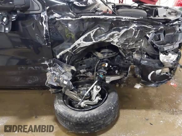 2024 Ram 1500 Big Horn с VIN 1C6RRFFGXRN178509, выставлен на аукционе IAAI как лот 41437165 с пробегом 7 606 миль миль и . История ставок и продаж доступна на DreamBid. Изображение 6.