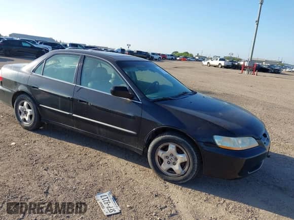 1999 Honda Accord EX with VIN 1HGCG1656XA004836, listed as a IAAI auction lot 43101760 with Not provided miles and . Bid and sale history available at DreamBid. Image 1.