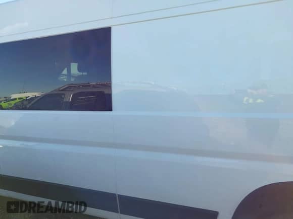 2022 Ram ProMaster Cargo с VIN 3C6MRVJG9NE142885, выставлен на аукционе IAAI как лот 41588264 с пробегом 40 342 миль миль и . История ставок и продаж доступна на DreamBid. Изображение 14.
